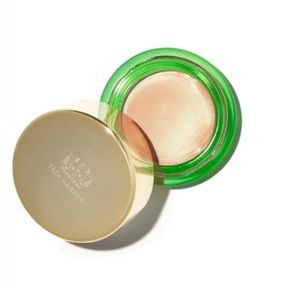 Tata Harper Highlighter in Flashy, Vitamin-Infused Cream Highlighter 💫